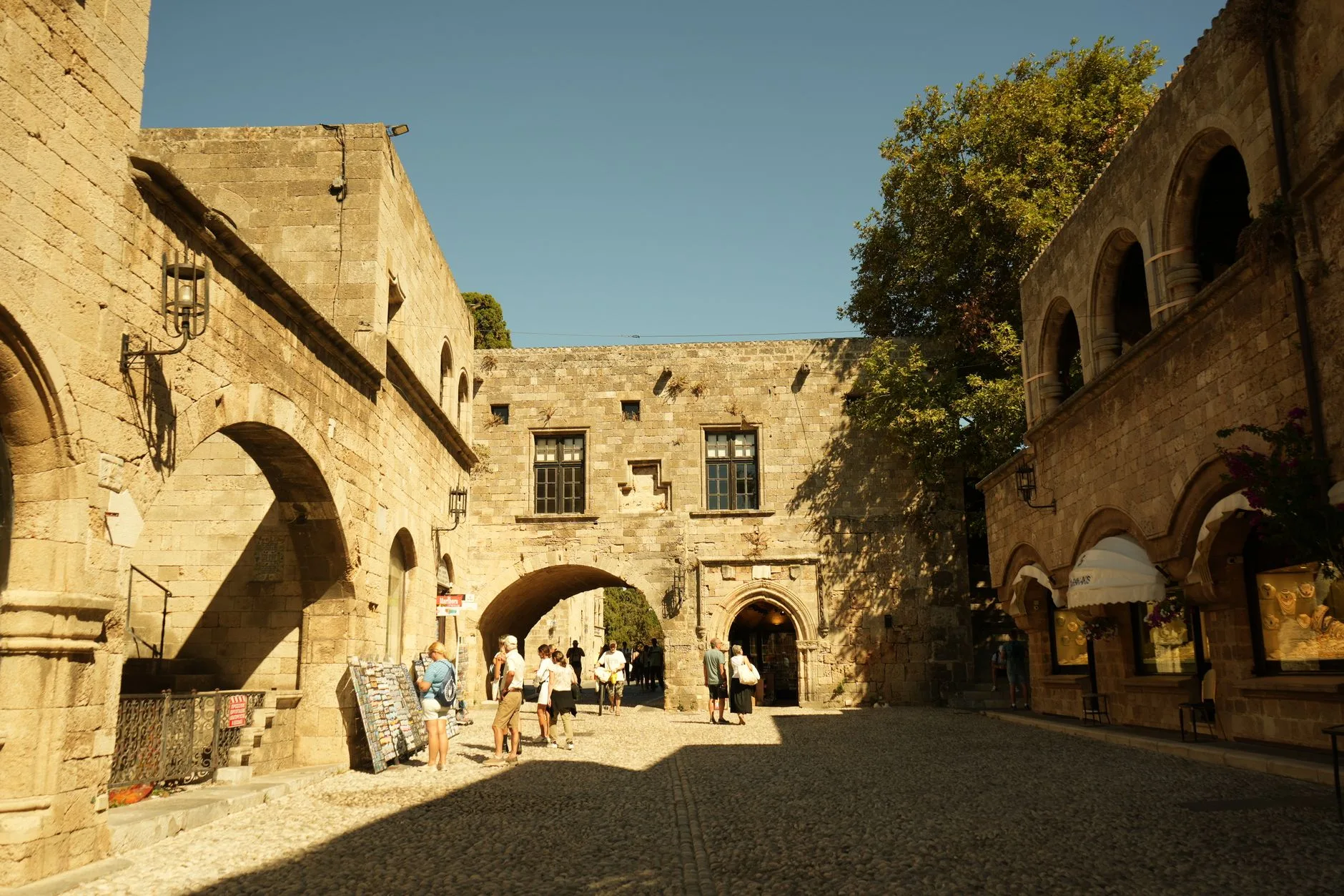 Les remparts et les portes de la ville